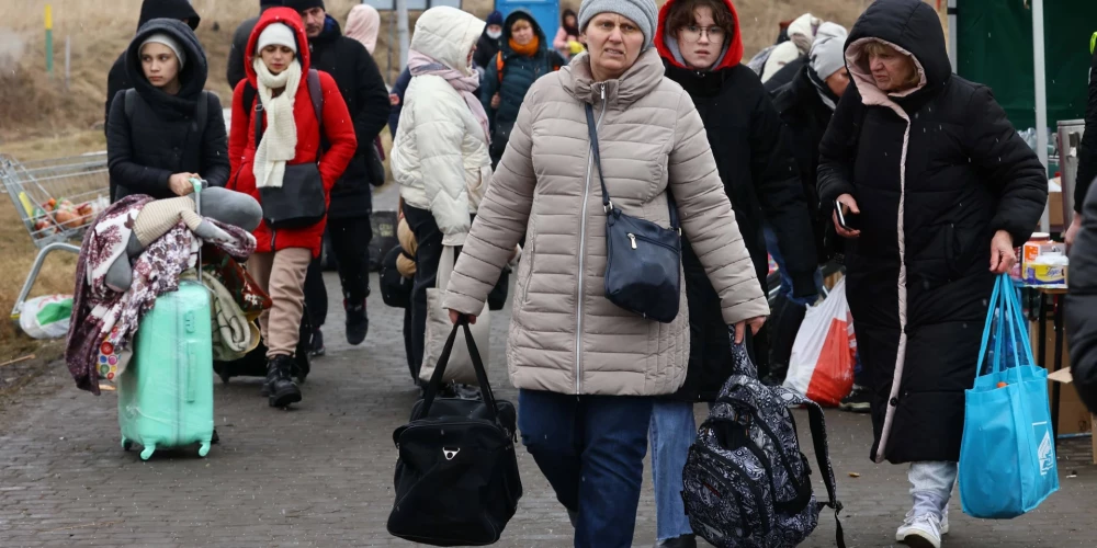 Vācija aicina Ukrainas bēgļus vienmērīgāk izvietot ES valstīs