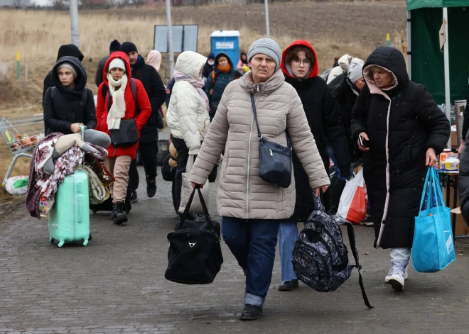 Vācija aicina Ukrainas bēgļus vienmērīgāk izvietot ES valstīs