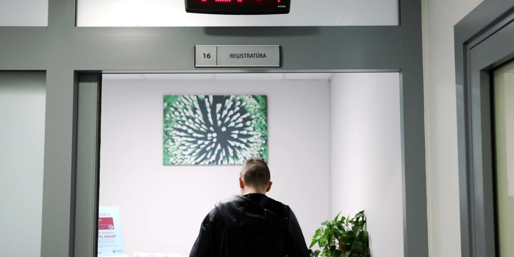 Jaunās "Centrālās laboratorijas" reģistratūra Rīgas 1.slimnīcā.