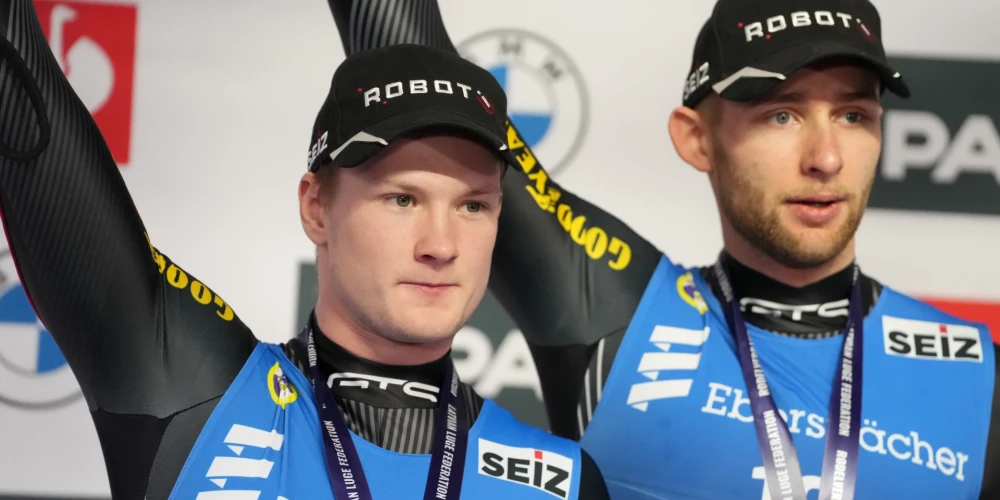  Latvijas divnieks Mārtiņš Bots/Roberts Plūme. 