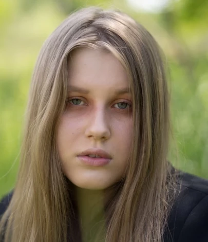 Džūlija Faustīna.