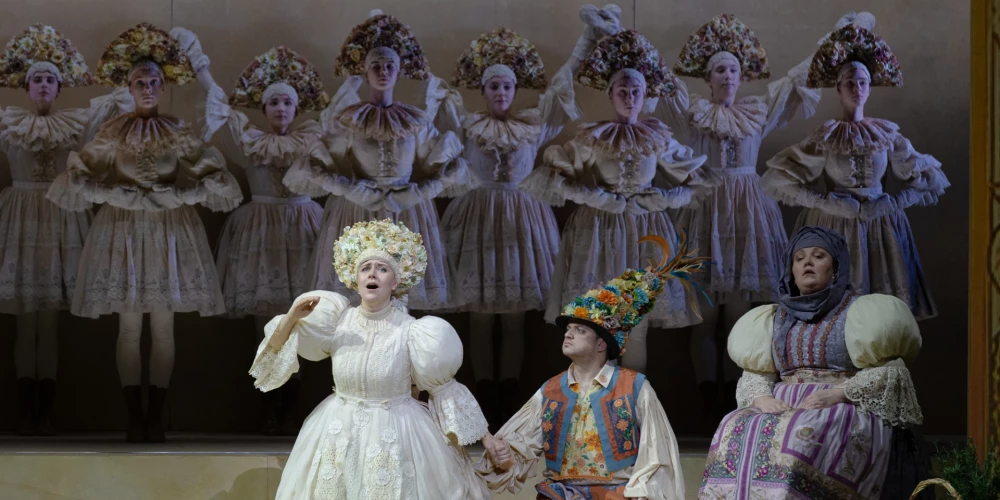 Страсти под Мухой. Почему опера “Енуфа” в постановке Алвиса Херманиса станет главным хитом сезона? 