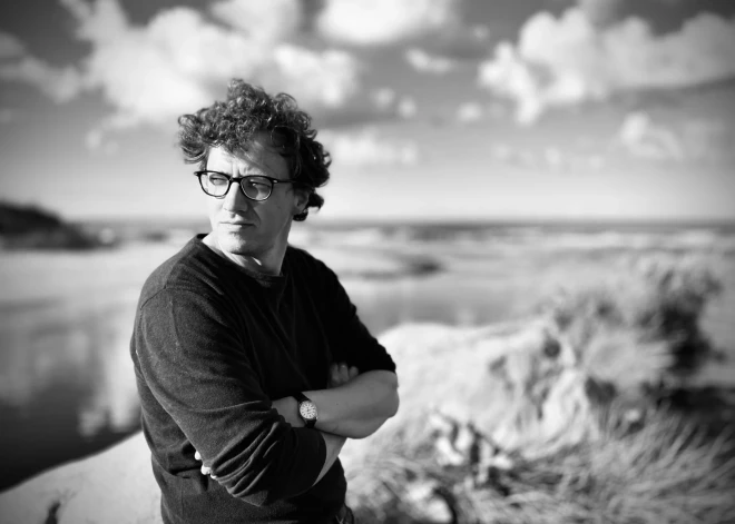 Skolotājs pazaudē visus klases puišus, trīs reizes stāstot uzdevuma nosacījumus