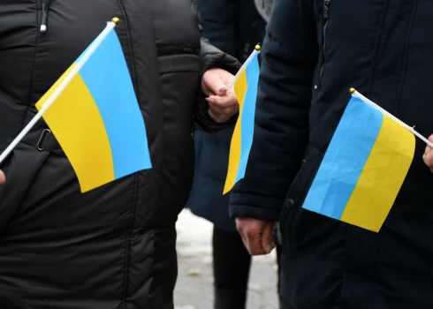 Par vienu gadu pagarinās Ukrainas iedzīvotājiem izsniegto atļauju īslaicīgu profesionālo pakalpojumu sniegšanai