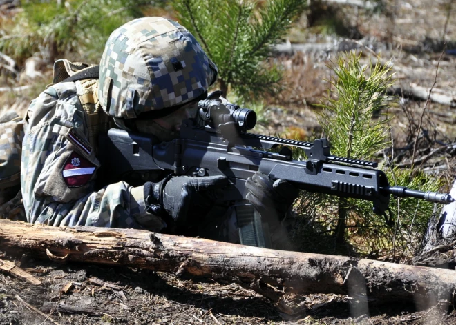 Эксперт раскрыл, от чего зависит готовность латвийцев защищать свою страну с оружием в руках