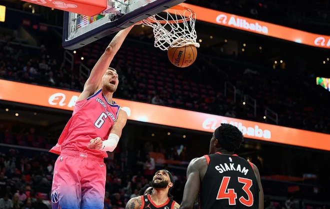 Kristaps Porziņģis ar 25 gūtajiem punktiem bija otrs rezultatīvākais Vašingtonas komandā.