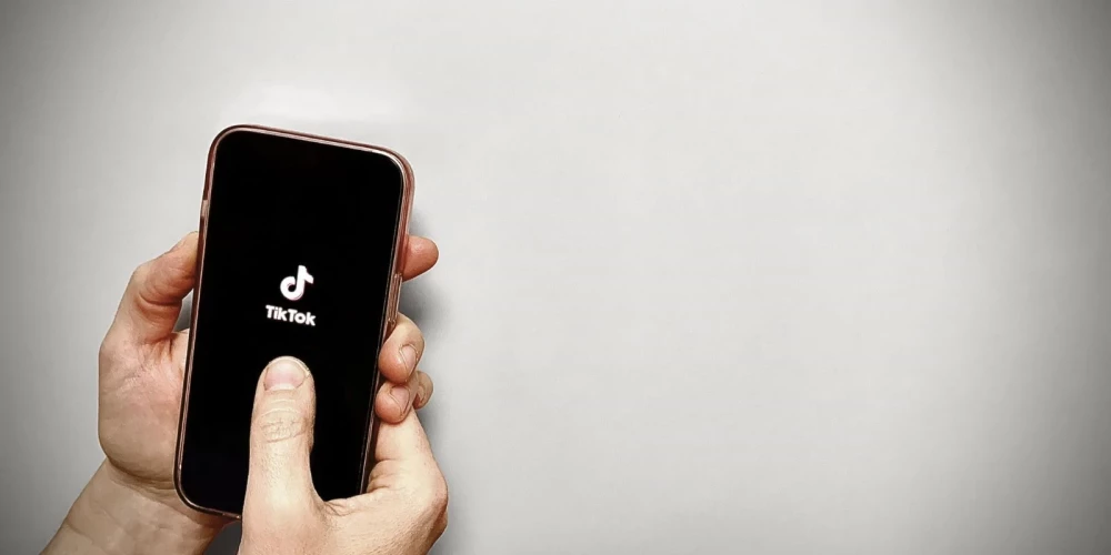 В Министерстве иностранных дел отметили, что удалить TikTok им рекомендовала внутренняя служба безопасности ведомства