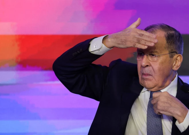 VIDEO: Lavrovs kļūst par izsmiekla objektu