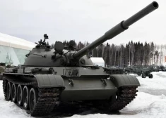 Britu militārais izlūkdienests: krievi spiesti izmantot 60 gadus vecus tankus