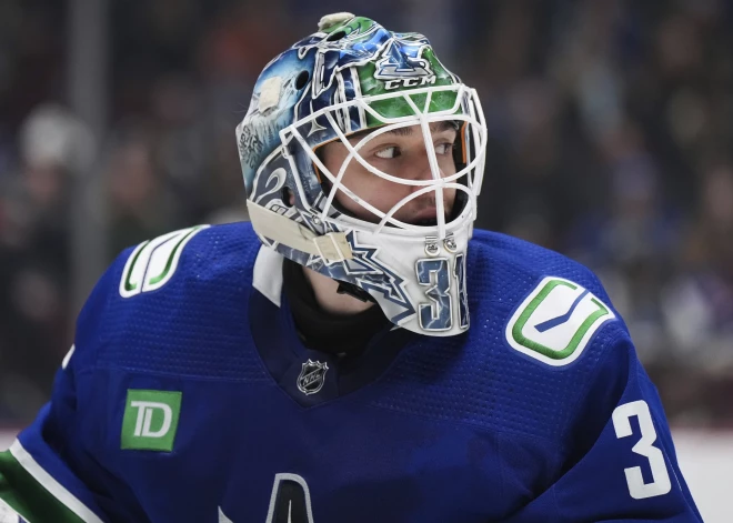 Šilovs izsaukts uz NHL un piedalīsies Vankūveras "Canucks" nākamajā mačā