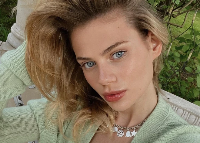 "С днем рождения меня!": жена Никиты Преснякова в кружевном белье устроила дерзкую съемку в США