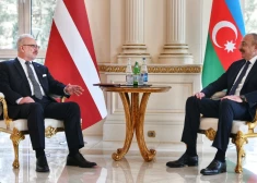   "Мы действуем как стратегические партнеры": Алиев встретился с Левитсом в Баку