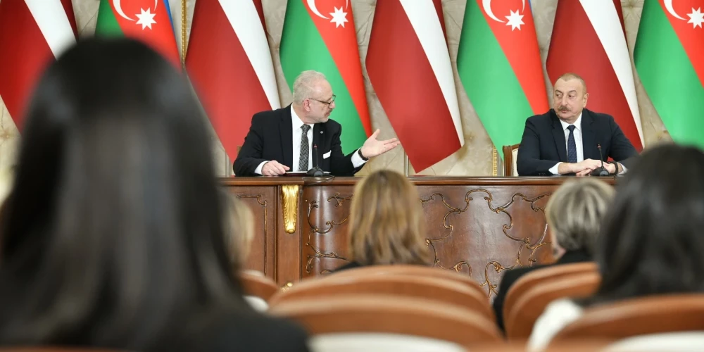   Азербайджан играет важную роль в диверсификации поставок газа в ЕС: Левитс поговорил с Алиевым