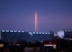 Krievija veikusi forsētu raķešu triecienu, bojāti infrastruktūras objekti un cietuši cilvēki