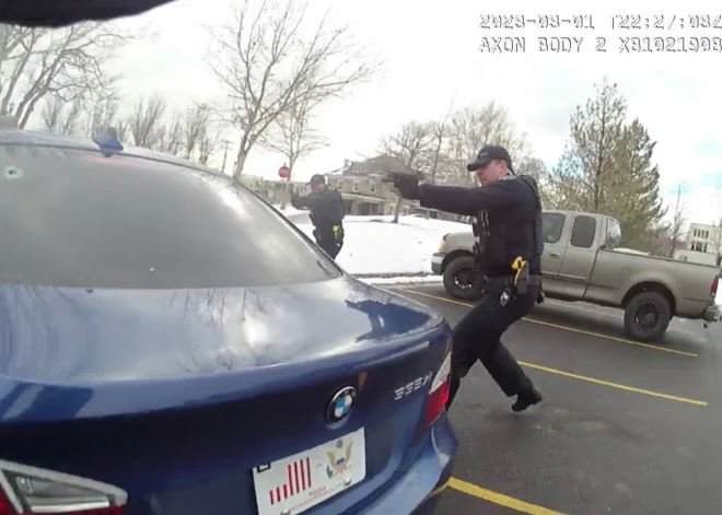 Policisti nošauj jaunieti, kurš atteicās uzrādīt autovadītāja apliecību