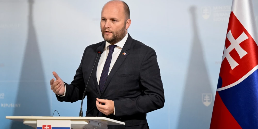 Slovākijas aizsardzības ministrs Jaroslavs Nadjs.