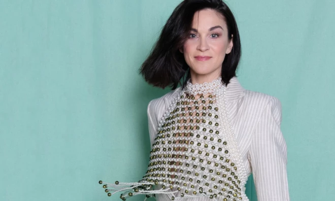 Ilzes somiņā vienmēr ir košļājamās gumijas, bet viņas mīļākie ziedi ir hiacintes.