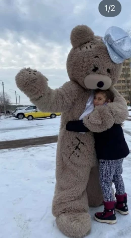 Dzimtenē Oksana šādi sveica bērnus dažādos svētkos, Ukrainā tas ir populāri. 