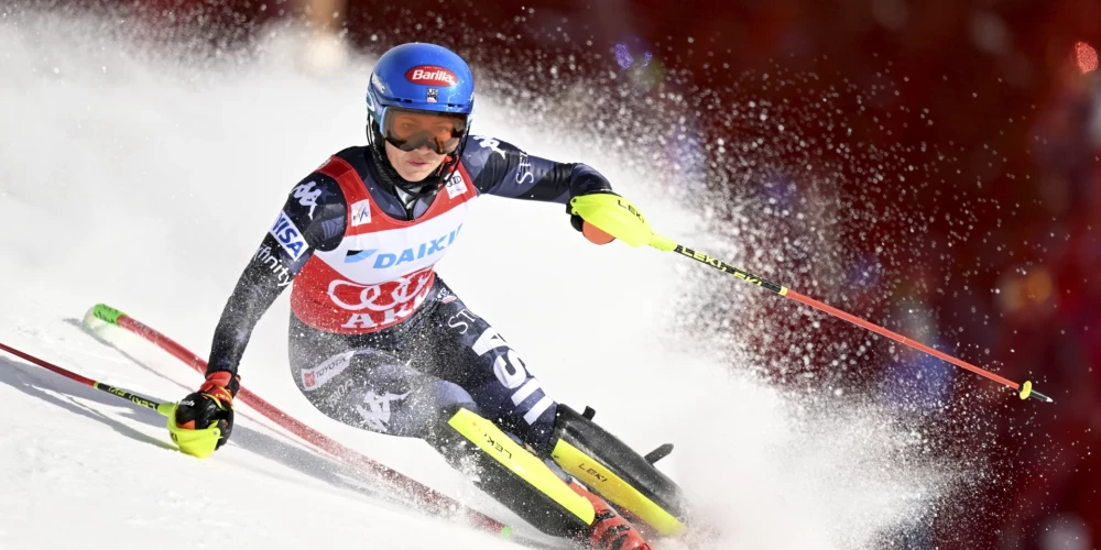 Šifrina svin 87.uzvaru Pasaules kausa posmos kalnu slēpošanā un kļūst par rekordisti