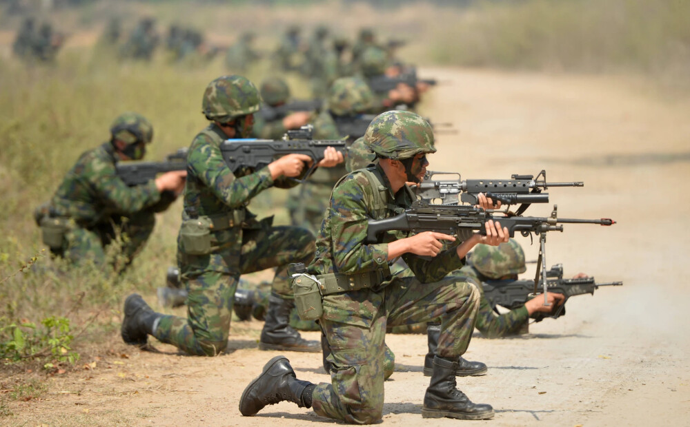 Dienvidkoreja un ASV sākušas pēdējos gados lielākās kopējās militārās mācības
