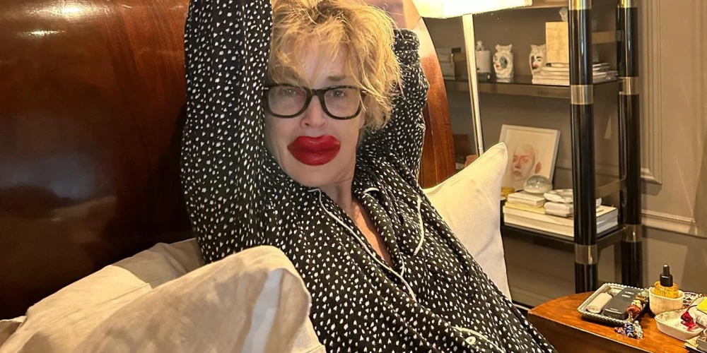 "Выгляжу максимально по-голливудски": 65-летняя Шэрон Стоун похвасталась новыми губами