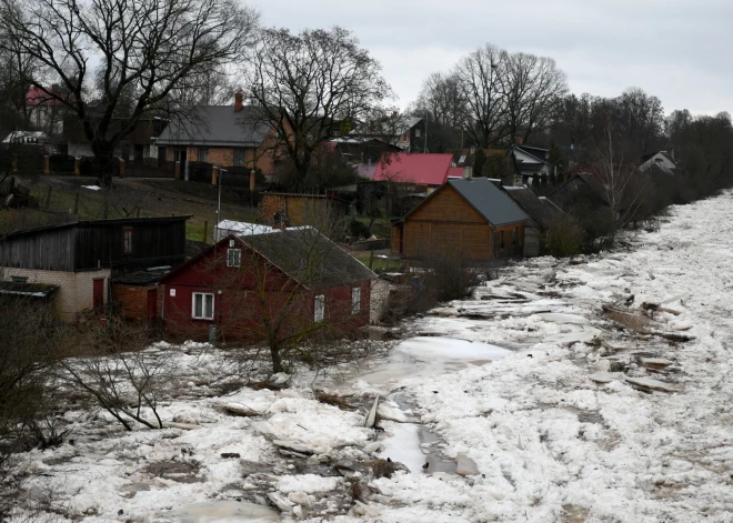 Угроза нового наводнения: талые воды с притоков Даугавы на этой неделе могут дойти до Екабпилса