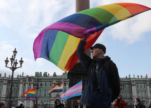 Kadrs no praida Sanktpēterburgā 2019. gadā.