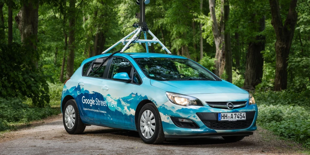 Pa Latvijas ielām braukās un fotografēs "Google" automašīnas