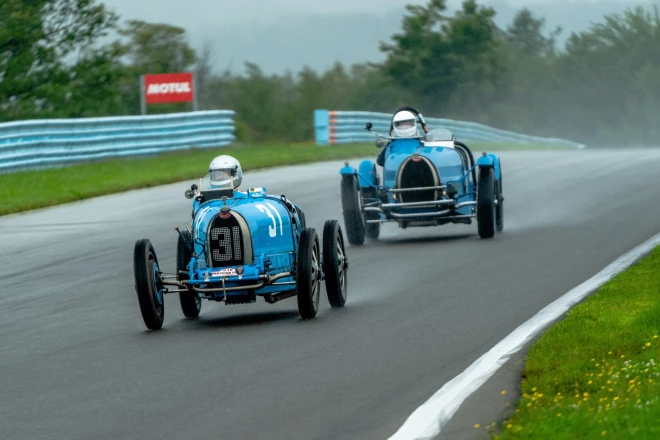 "Bugatti Type 35" spēkrati vēsturiskās sacensībās ASV.