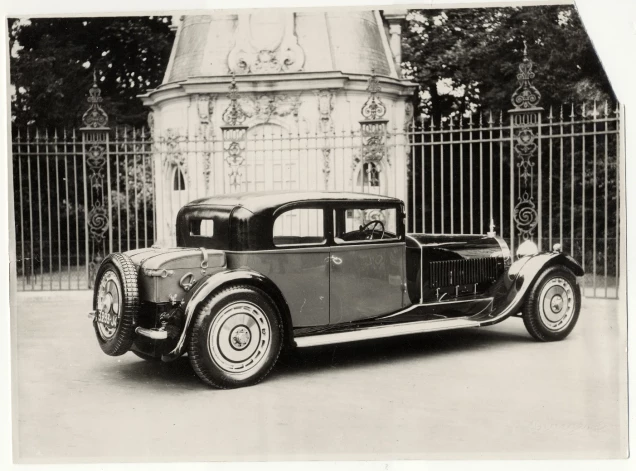 "Bugatti Type 41"