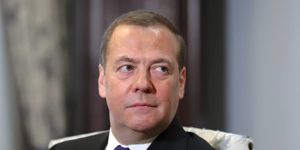 Medvedevs par 15 miljoniem dolāru pasūtījis Itālijas aizsardzības ministra slepkavību
