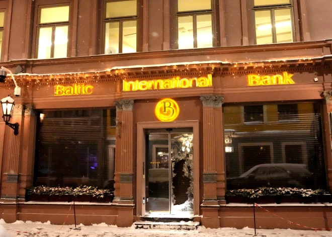 Банк Латвии подал в суд заявление о ликвидации Baltic International Bank