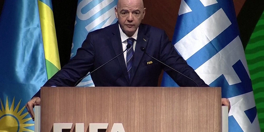 52 gadus vecais Džanni Infantīno bija vienīgais prezidenta amata kandidāts.