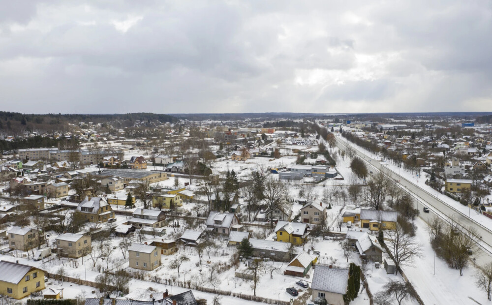 Latvijā būvē mazākas mājas, bet aizņemas vairāk
