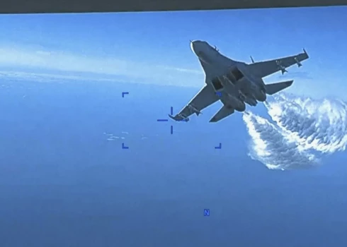Пентагон опубликовал видео столкновения российского истребителя и дрона США