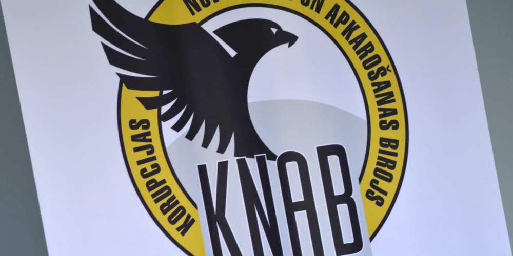   Скандальные госзакупки для армии: KNAB задержал троих человек и провел 14 обысков