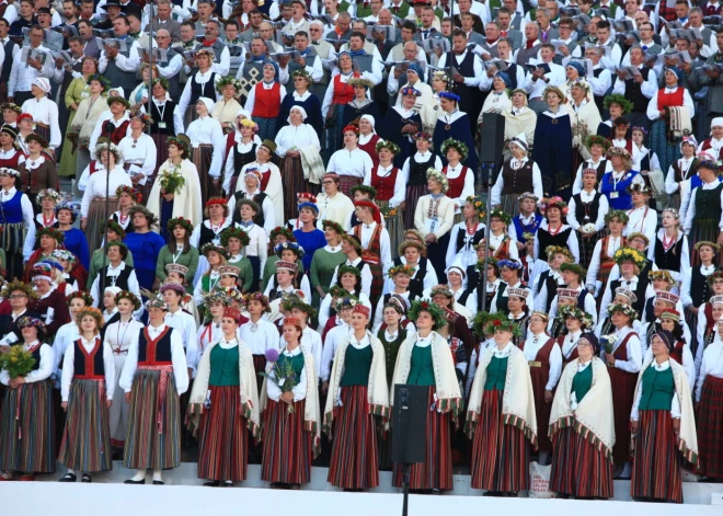 Dziesmu un deju svētku biļetes tirgos "Biļešu paradīze"