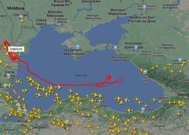 ASV virs Melnās jūras atkal palaiž dronu – tā lidojumu tiešsaistē vēro ap 25 000 cilvēku