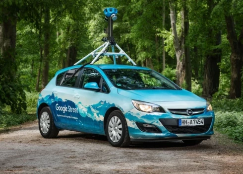   На улицах и дорогах Латвии скоро вновь появятся машины Google Street View