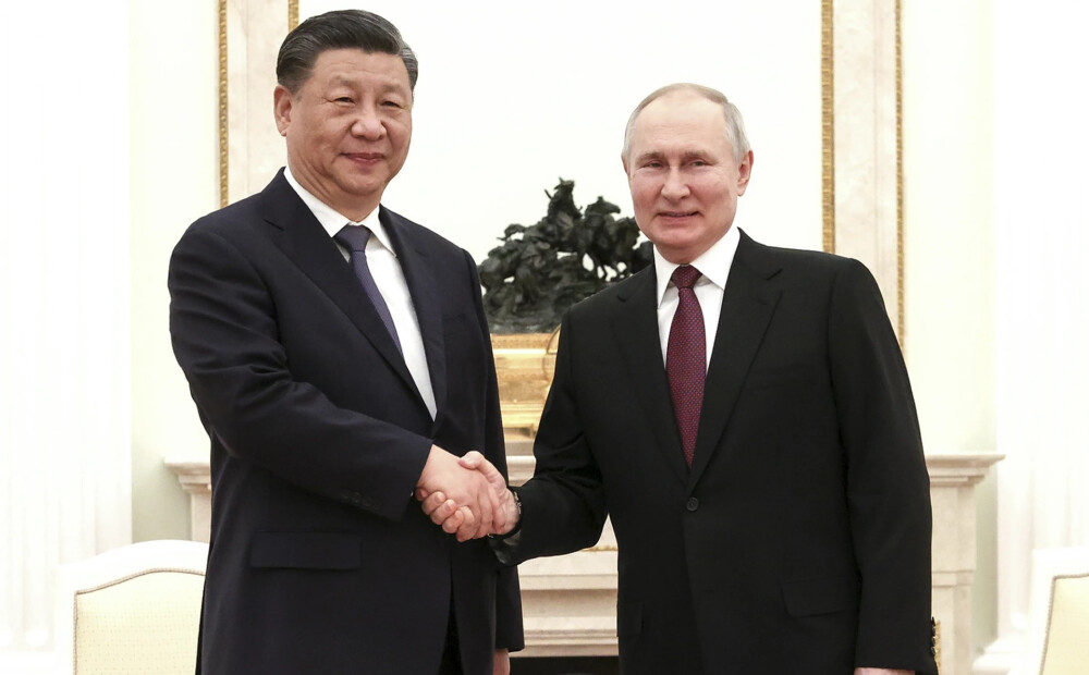 FOTO: Ķīnas prezidents Kremlī tiekas ar Putinu