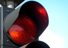 Pirmo reizi Latvijā sarkanās gaismas pārkāpumus oficiāli fiksēs viedais luksofors