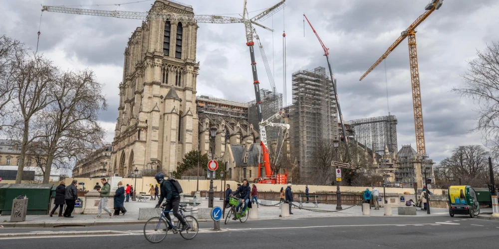 Parīzes Dievmātes katedrāles ugunsgrēks atklājis lielu arhitektūras noslēpumu