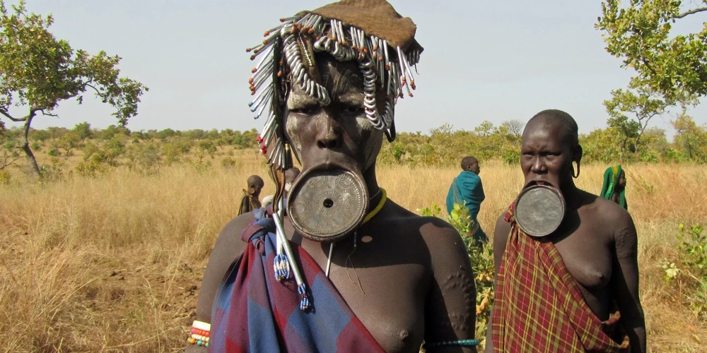 Etiopija jeb oficiāli Etiopijas Federatīvā Demokrātiskā Republika ir valsts Austrumāfrikā. Ar vairāk nekā 91 miljonu iedzīvotāju Etiopija ir 27. lielākā valsts pasaulē, izmēra ziņā apmēram tikpat liela kā Bolīvija. Pēc iedzīvotāju skaita trešā lielākā valsts Āfrikā, 13. lielākā valsts pasaulē.