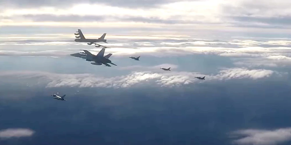 NATO ar kara lidmašīnu parādi brīdina Krieviju