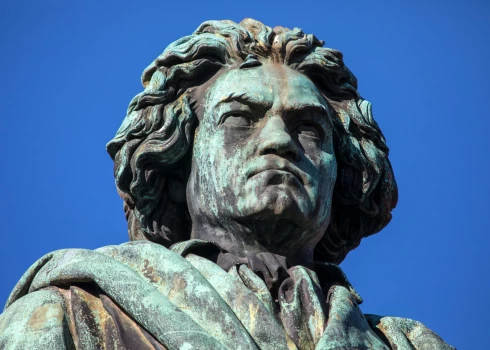   Ученые расшифровали ДНК Бетховена и назвали возможную причину его смерти