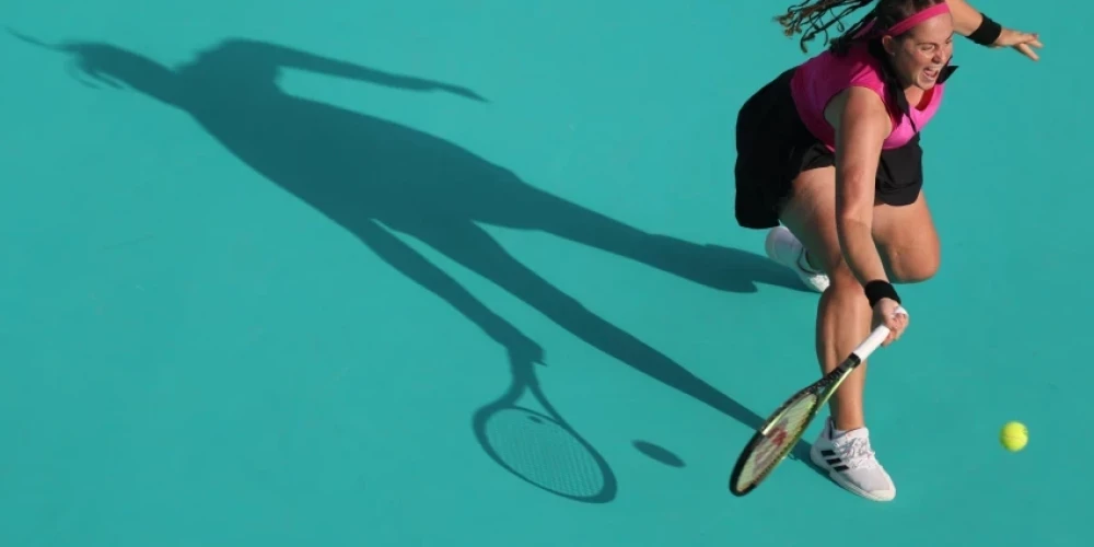 Ostapenko sasniedz Maiami "WTA 1000" turnīra trešo kārtu