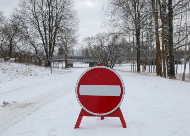 Vidzemē applūduši un slēgti divi autoceļu posmi