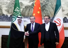 Ķīnas kāja Tuvo Austrumu durvīs