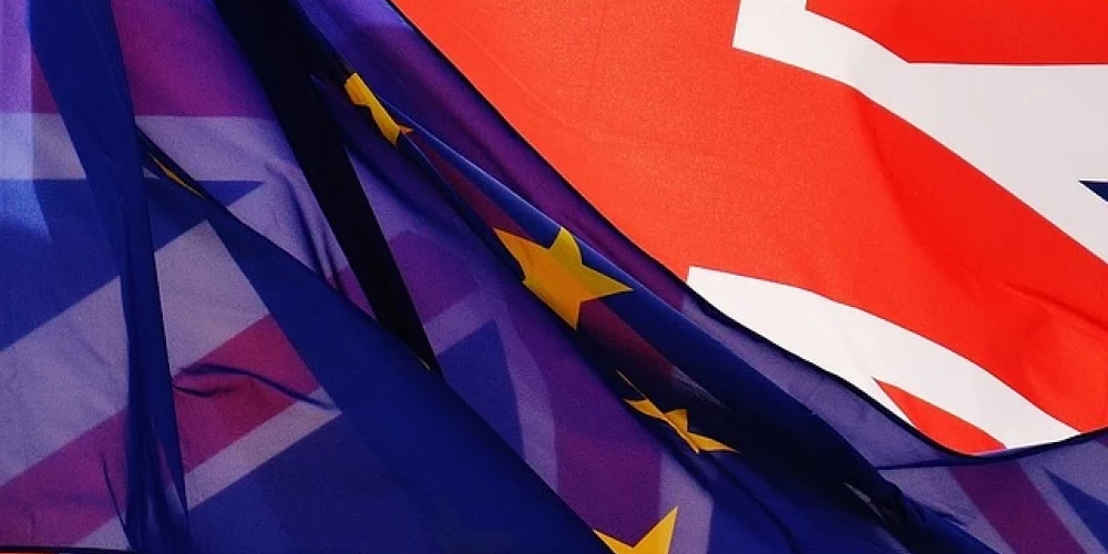 Британия и ЕС одобрили соглашение о торговле в Северной Ирландии