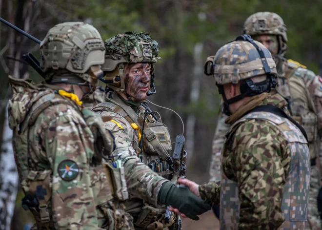 Līdz 31. martam Ādažu poligonā un Ādažu un Ropažu novados norisinās Sauszemes spēku Mehanizētās kājnieku brigādes organizētās starptautiskās militārās mācības “Kristāla Bulta 2023”. Militārajās mācībās “Kristāla Bulta 2023” piedalās aptuveni 3000 karavīru un vairāk nekā 1000 tehnikas vienību no Latvijas, ASV, Vācijas, Lielbritānijas un NATO paplašinātās klātbūtnes Latvijā kaujas grupas.